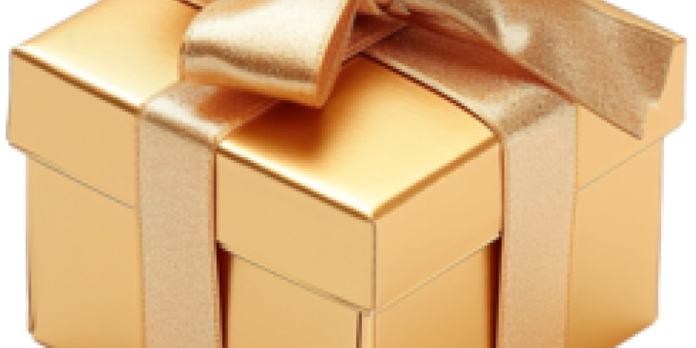 Вместо носков и конфет: полезные подарки для второй половинки