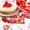 Протеиновый батончик Quest Bar StrawBerry CheeseCake (клубничный чизкейк) - 60 грамм (фото-3)